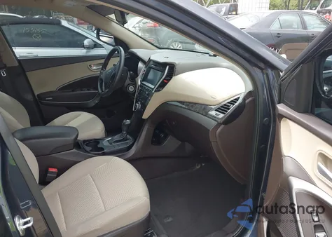 2017 Hyundai Santa Fe Sport 2.4L из США, поврежденный, VIN 5NMZU3LB2HH022667